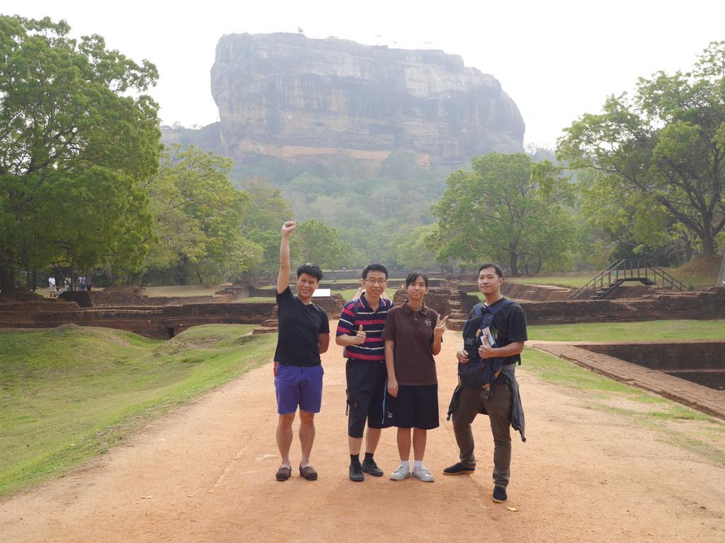 Sigiri Sara Home Stay Nice Village Sigiriya Exterior foto